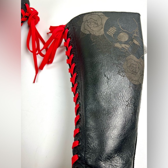 Rare Dr. Martens 11550 Skull Roses 20 Eyelet boots - Picture 9 of 16